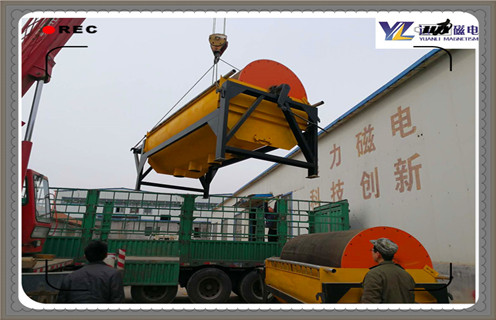 小型磁選機，選擇合適的小型磁選機助力您的工業(yè)生產_礦用選擇合適的小型磁選機助力您的工業(yè)生產_小型強磁滾筒磁選機 